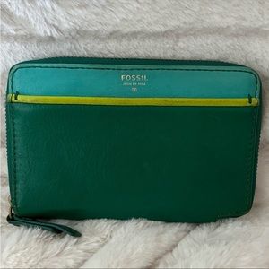 Vintage Leather Fossil Wallet 🤩